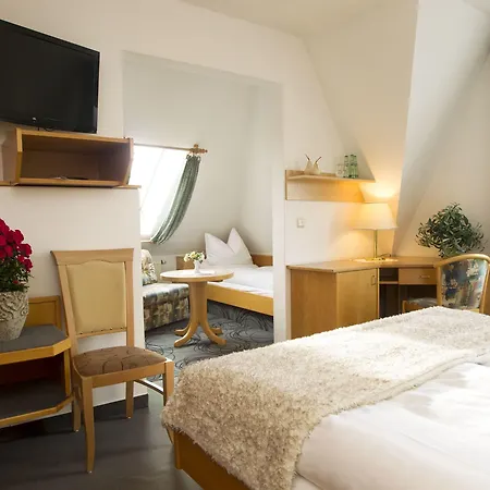 Heinz Hotel 3*